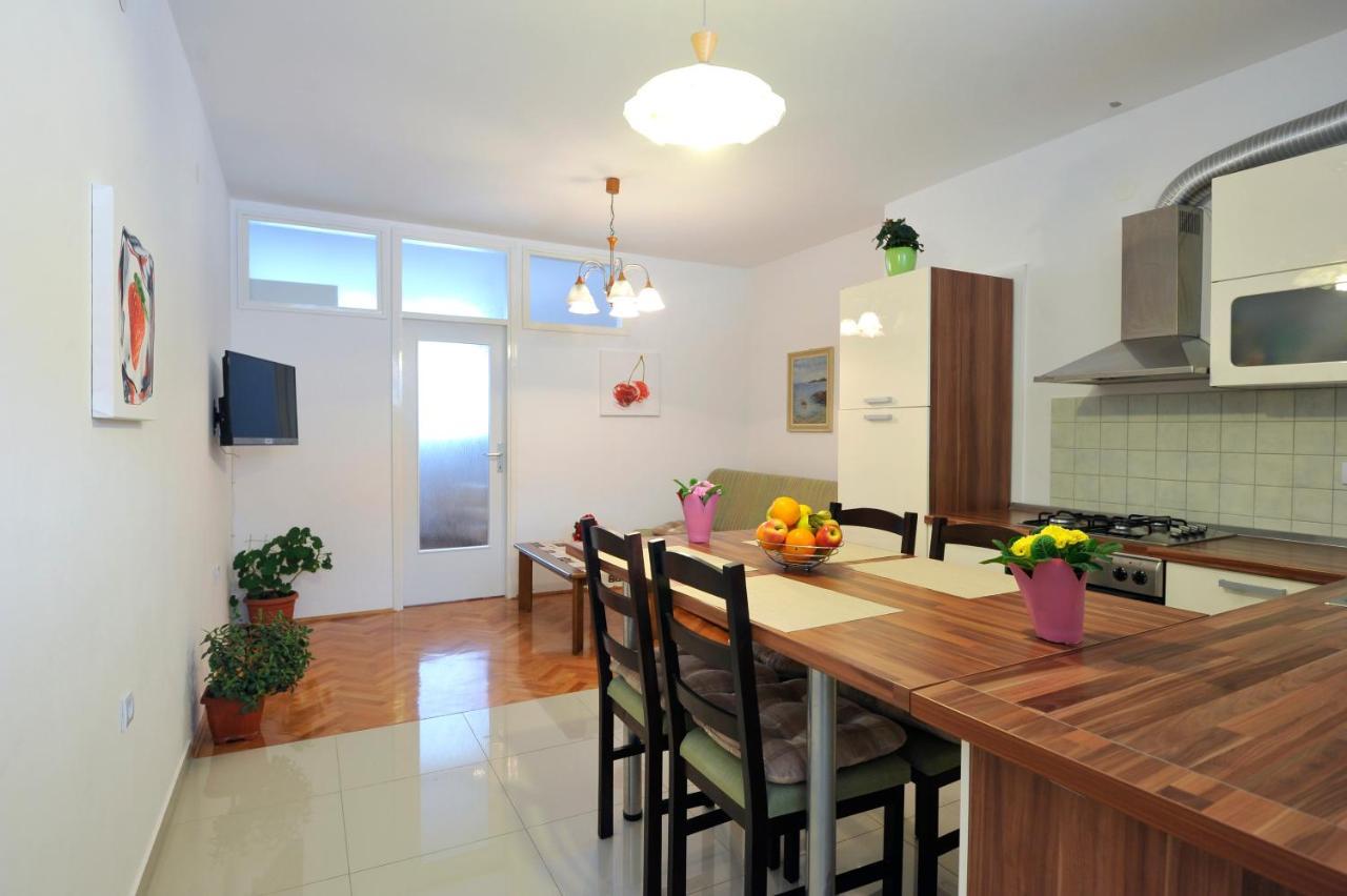 Val Apartman Zára Kültér fotó