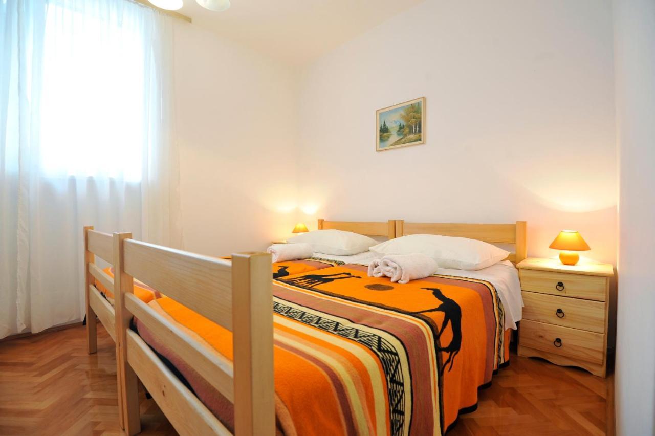 Val Apartman Zára Kültér fotó
